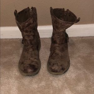 ROXY LIGHT BROWN ANKLE BOOTS
